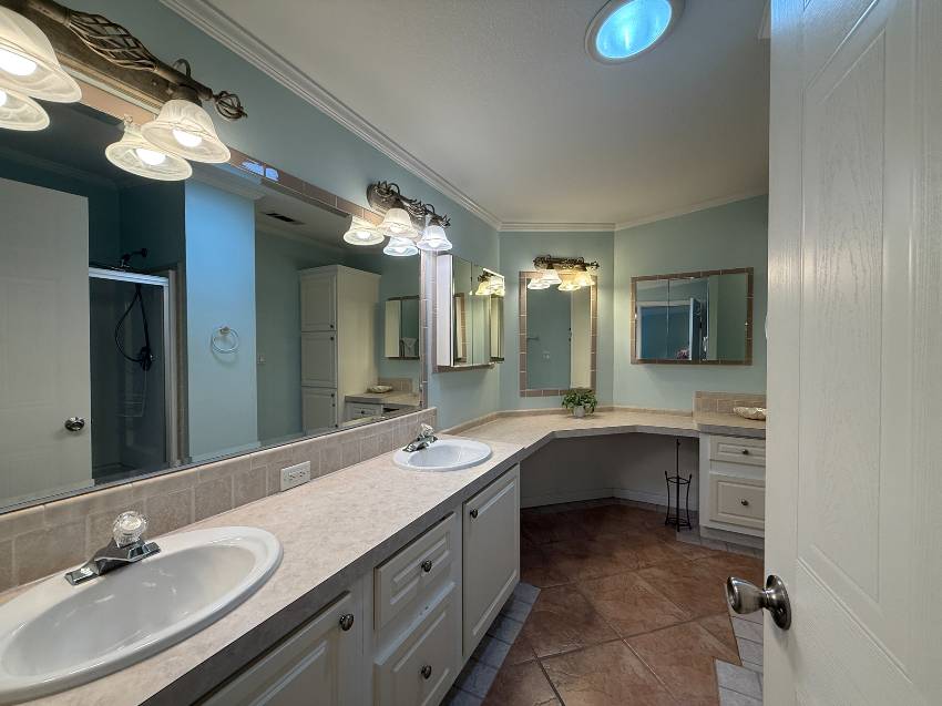 117 Juniper Trce a Parrish, FL Mobile or Manufactured Home for Sale